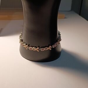 Elegant Gold and Pink Women's Bracelet